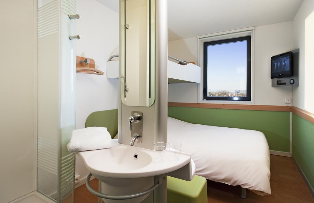Ibis Budget Toulouse Aeroport Blagnac Bilik gambar